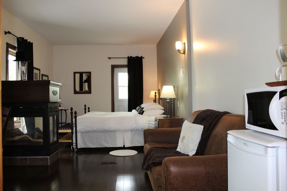 Auberge Nuits De St-Georges Бромон Экстерьер фото